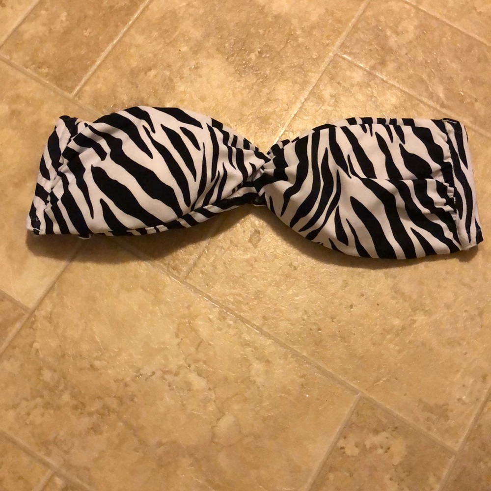 Victoria’s Secret bikini top